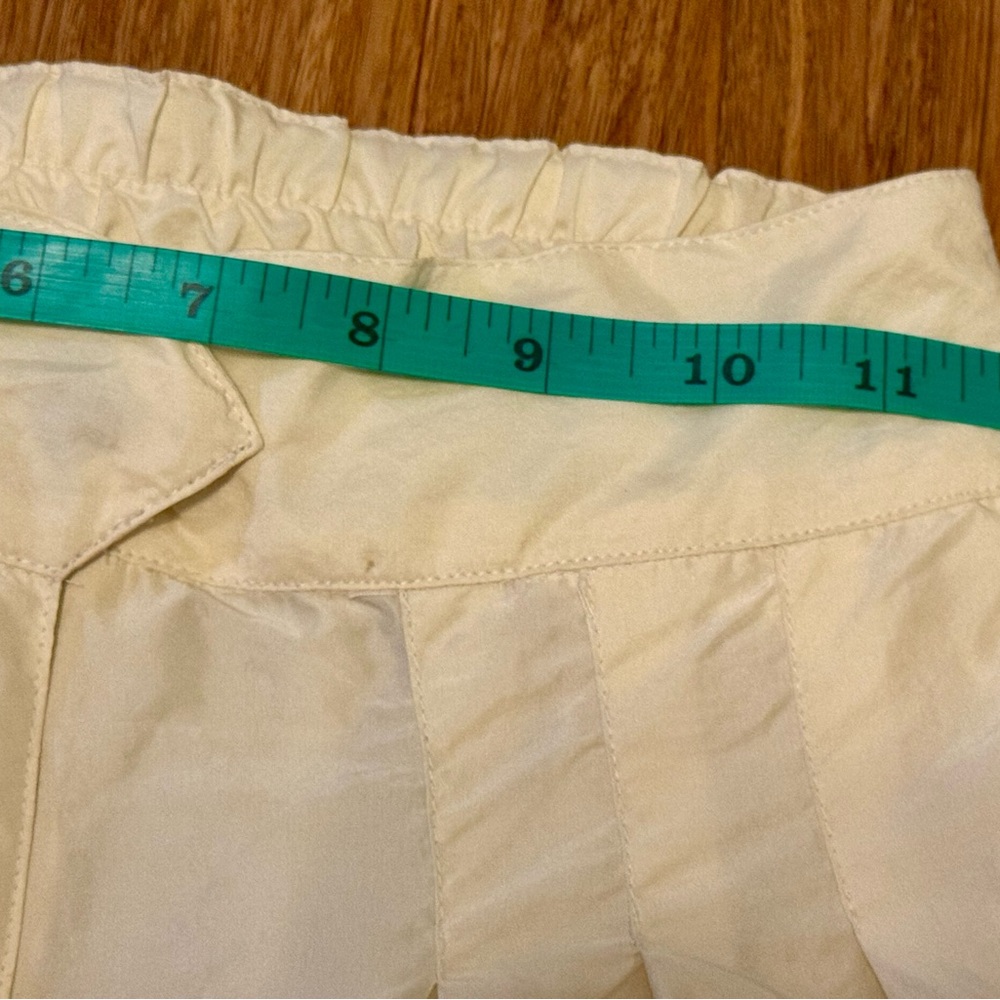 High-Rise Pleated Tapered Trousers - Cream - Picture 7 of 10